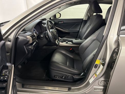 Used 2016 Lexus IS 200t w/ Navigation System Package RWD image 5