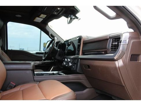 Used 2024 Ford F250 King Ranch w/ Chrome Package AWD/4WD image 22