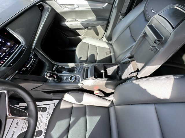 Certified 2024 Cadillac XT5 Luxury FWD image 27