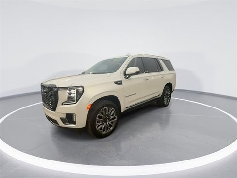 Used 2023 GMC Yukon Denali Ultimate image 4