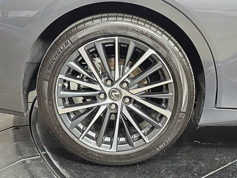 Used 2025 Lexus ES 350 w/ Premium Package FWD image 29