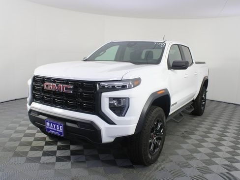 Used 2024 GMC Canyon Elevation image 21