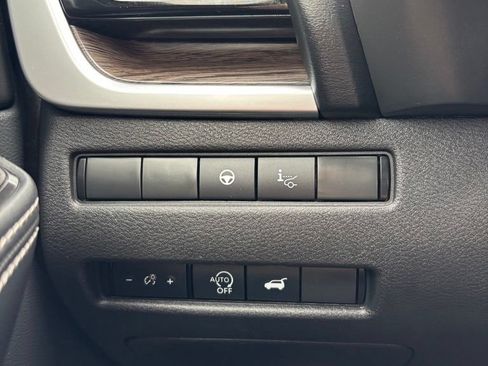 Used 2024 Nissan Rogue Platinum w/ Platinum Premium Package AWD/4WD image 10