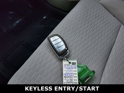 Used 2021 Hyundai Tucson SEL image 15