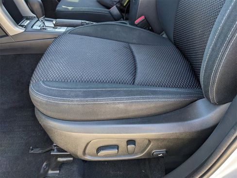 Used 2018 Subaru Forester 2.5i Premium w/ All-Weather Package image 22