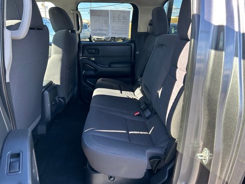 Used 2022 Nissan Frontier S w/ Technology Package image 8