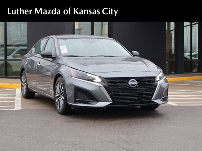 Used 2025 Nissan Altima 2.5 SV