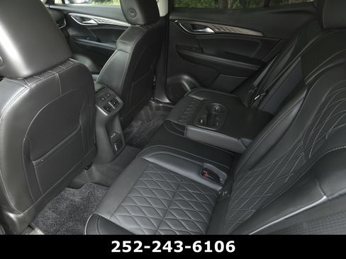 Used 2023 Buick Envision Avenir FWD image 29