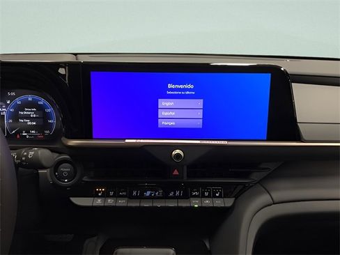 New 2025 Toyota Crown Signia image 18