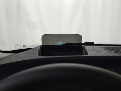 Used 2025 MINI Cooper 4-Door Hardtop FWD image 20