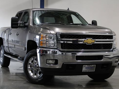 Used 2012 Chevrolet Silverado 3500 LTZ w/ LTZ Plus Package image 2