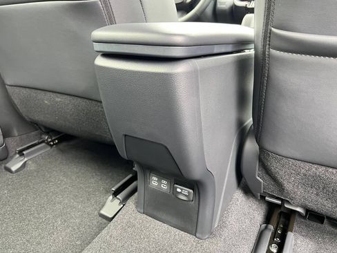 New 2026 Toyota Prius Plug-In Hybrid FWD image 20