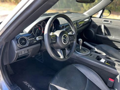 Used 2014 MAZDA MX-5 Miata Grand Touring w/ Premium Package image 12