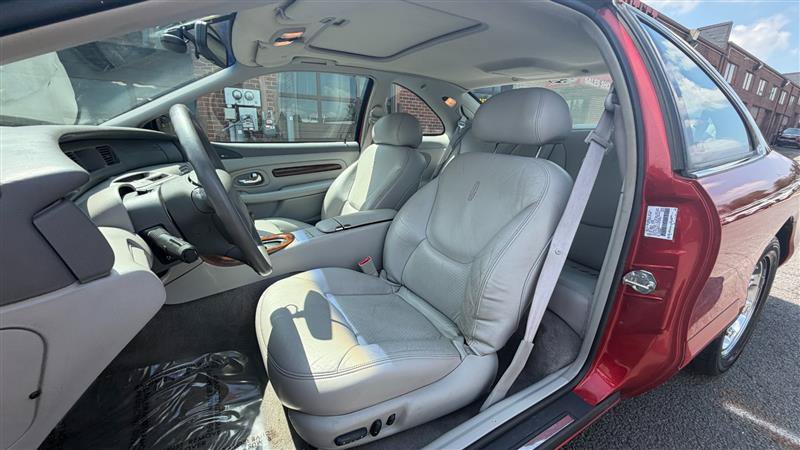 Used 1997 Lincoln Mark VIII LSC RWD image 16
