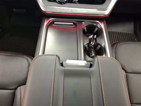 New 2026 Ford Expedition Tremor image 10