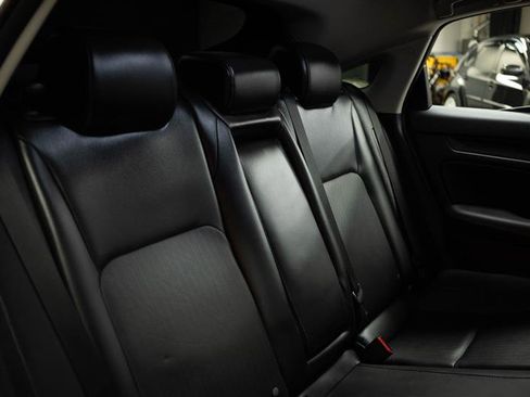 Used 2022 Honda Civic EX-L image 16