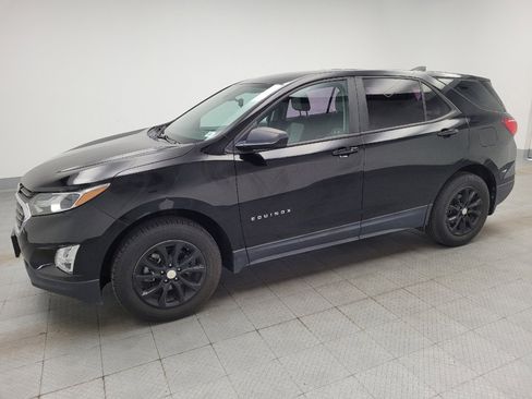 Used 2020 Chevrolet Equinox LS AWD/4WD image 2