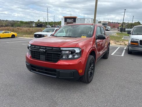 Used 2024 Ford Maverick Lariat w/ Black Appearance Package image 5