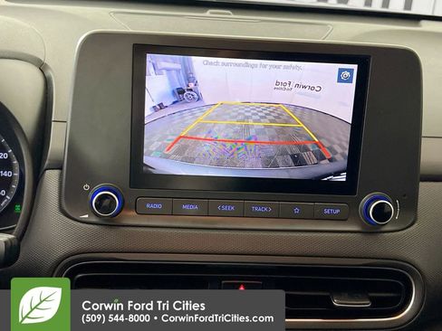 Used 2022 Hyundai Kona SEL w/ Convenience Package AWD/4WD image 21