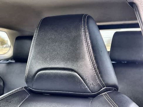 Used 2022 Toyota Corolla Cross XLE image 25