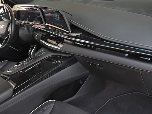 Used 2023 Cadillac Escalade Sport AWD/4WD image 11
