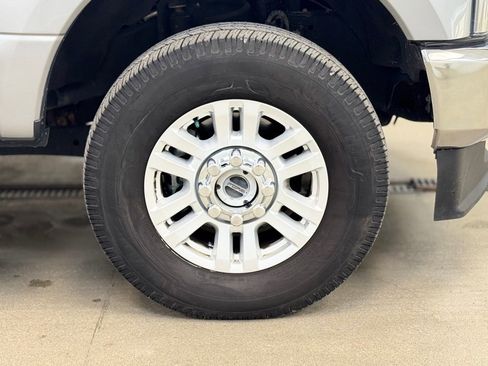 Used 2020 Ford F250 XLT image 4