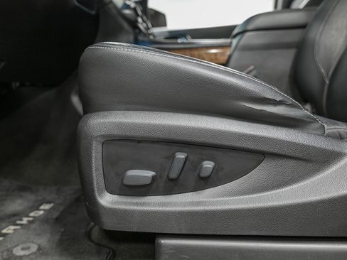 Used 2017 Chevrolet Tahoe Premier image 14