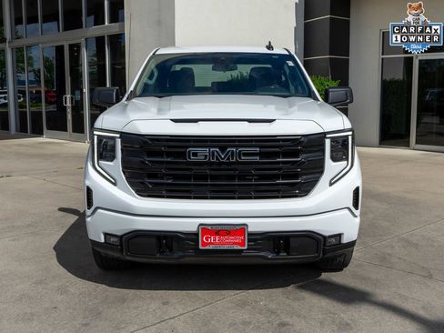 Used 2024 GMC Sierra 1500 Elevation AWD/4WD image 2