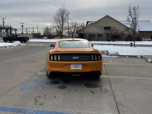 Used 2019 Ford Mustang GT Premium image 7