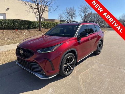 Used 2021 Toyota Highlander XSE image 6