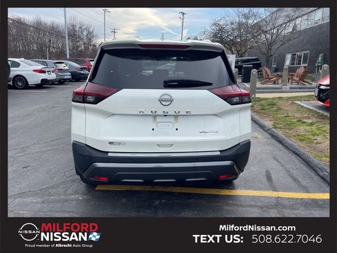 Certified 2023 Nissan Rogue SL w/ SL Premium Package image 4