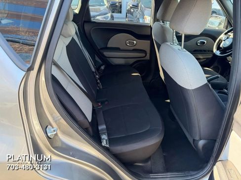 Used 2015 Kia Soul image 14