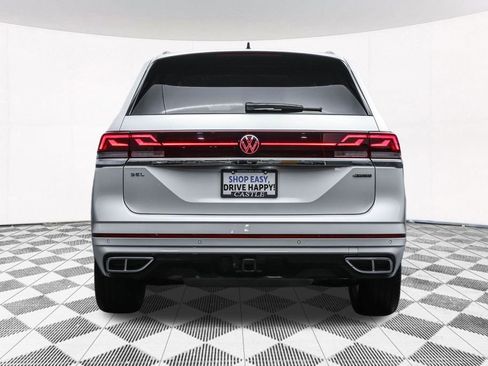 Used 2025 Volkswagen Atlas SEL Premium R-Line image 38