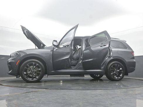Used 2023 Dodge Durango R/T w/ Blacktop Package RWD image 30