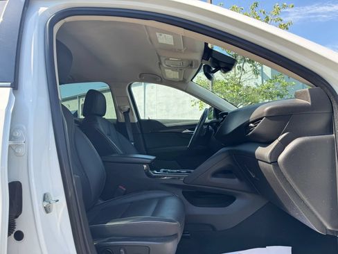 Used 2021 Buick Envision Essence w/ Sport Touring Package AWD/4WD image 22