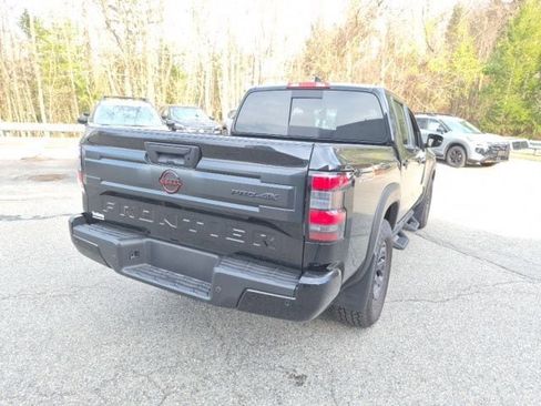 Used 2025 Nissan Frontier PRO-4X AWD/4WD image 9