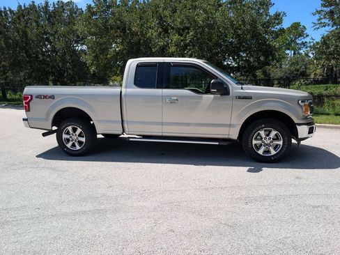 Used 2018 Ford F150 XLT w/ Equipment Group 302A Luxury AWD/4WD image 10
