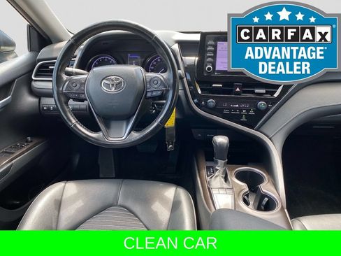 Used 2022 Toyota Camry SE FWD image 10
