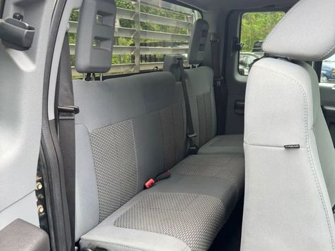 Used 2011 Ford F250 XLT w/ Chrome Pkg AWD/4WD image 26
