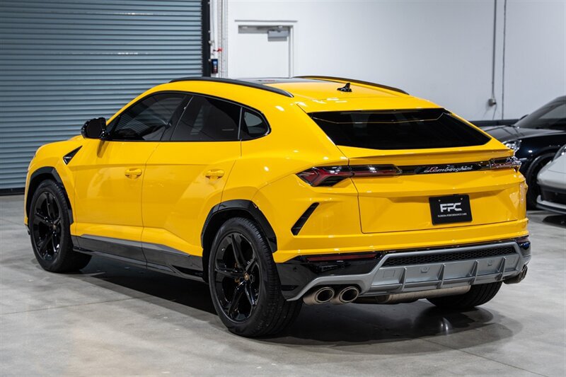 Used 2020 Lamborghini Urus AWD/4WD image 69
