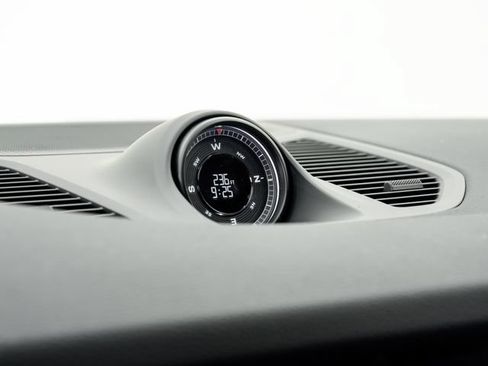 New 2026 Porsche Cayenne Coupe AWD/4WD image 19