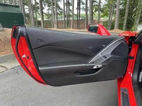 Used 2016 Chevrolet Corvette Z06 w/ 2LZ Preferred Equipment Group RWD image 20