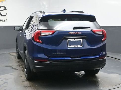 Used 2023 GMC Terrain SLE w/ Driver Convenience Package image 35