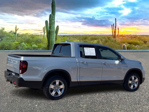 Used 2025 Honda Ridgeline RTL image 5