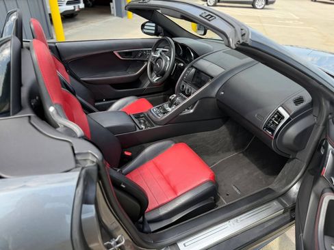 Used 2018 Jaguar F-TYPE R AWD/4WD image 22