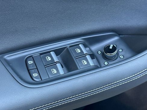 Used 2025 Audi Q8 Premium Plus w/ Premium Plus Package image 13
