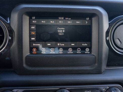 Used 2022 Jeep Wrangler Unlimited Sport AWD/4WD image 16