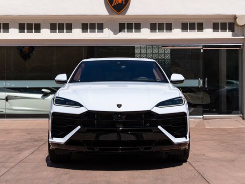 Used 2026 Lamborghini Urus SE AWD/4WD image 5