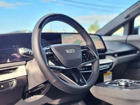 New 2026 Cadillac Optiq Sport 1 w/ LPO, Floor Liner Package AWD/4WD image 17