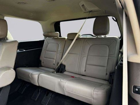 Used 2023 Lincoln Navigator Reserve RWD image 37